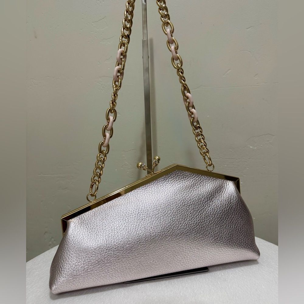 Metallic Pink Togo Cowhide leather Handmade Unique Skull Kisslock Frame Handbag